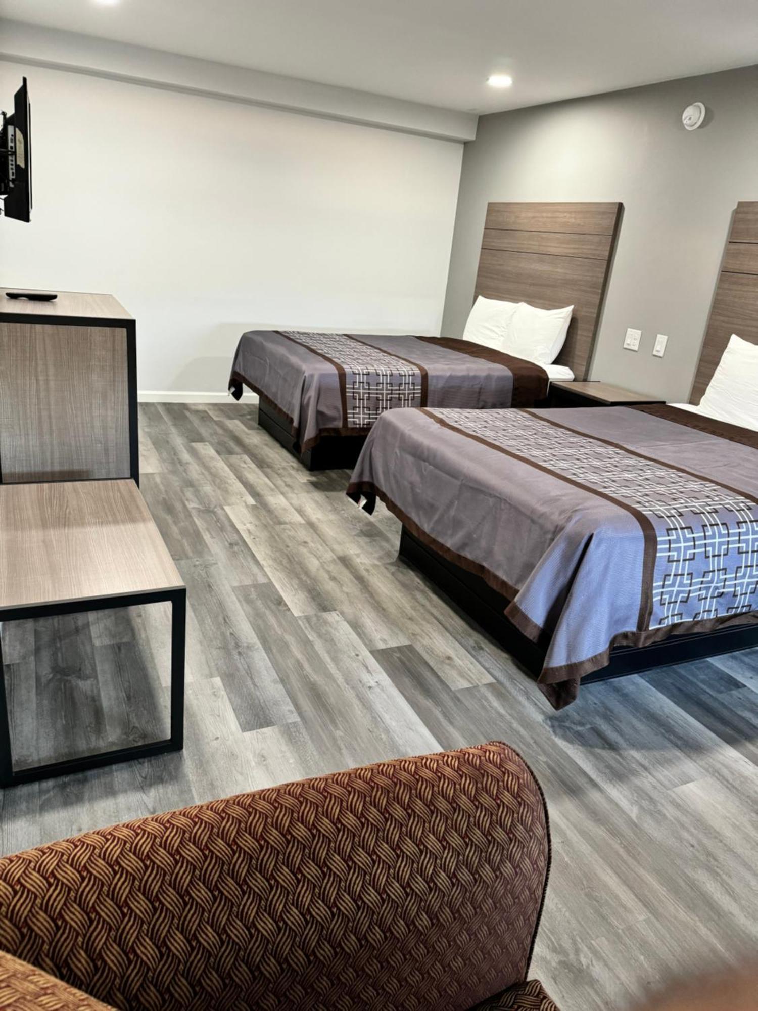 Continental Inn And Suites Nacogdoches Tx Sfa University Downtown Dış mekan fotoğraf