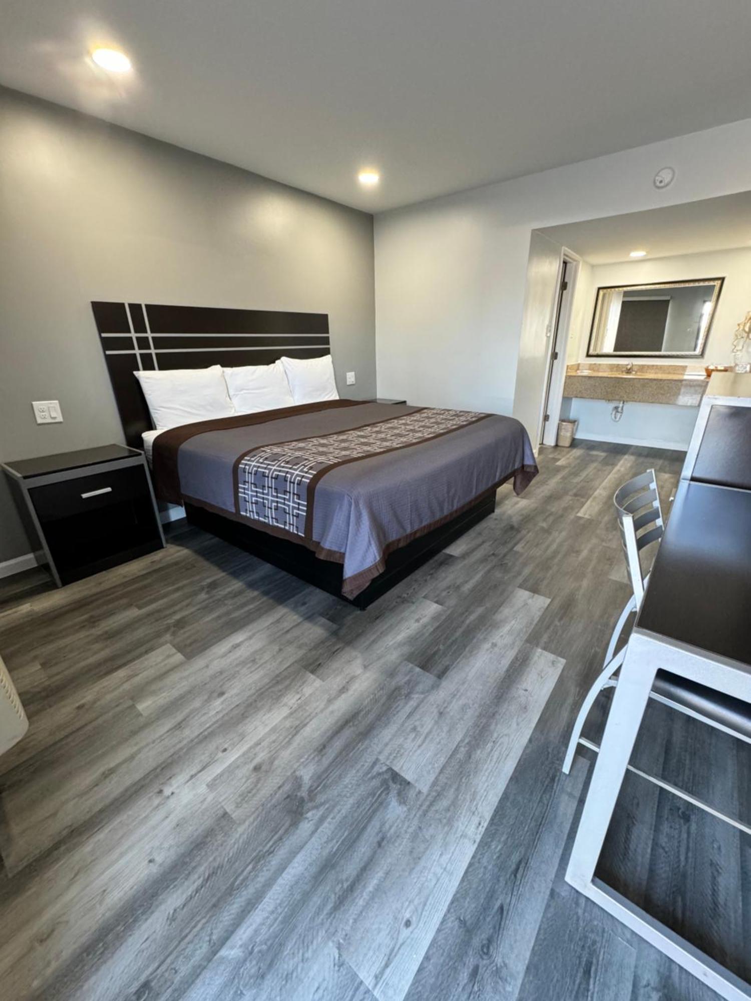 Continental Inn And Suites Nacogdoches Tx Sfa University Downtown Dış mekan fotoğraf