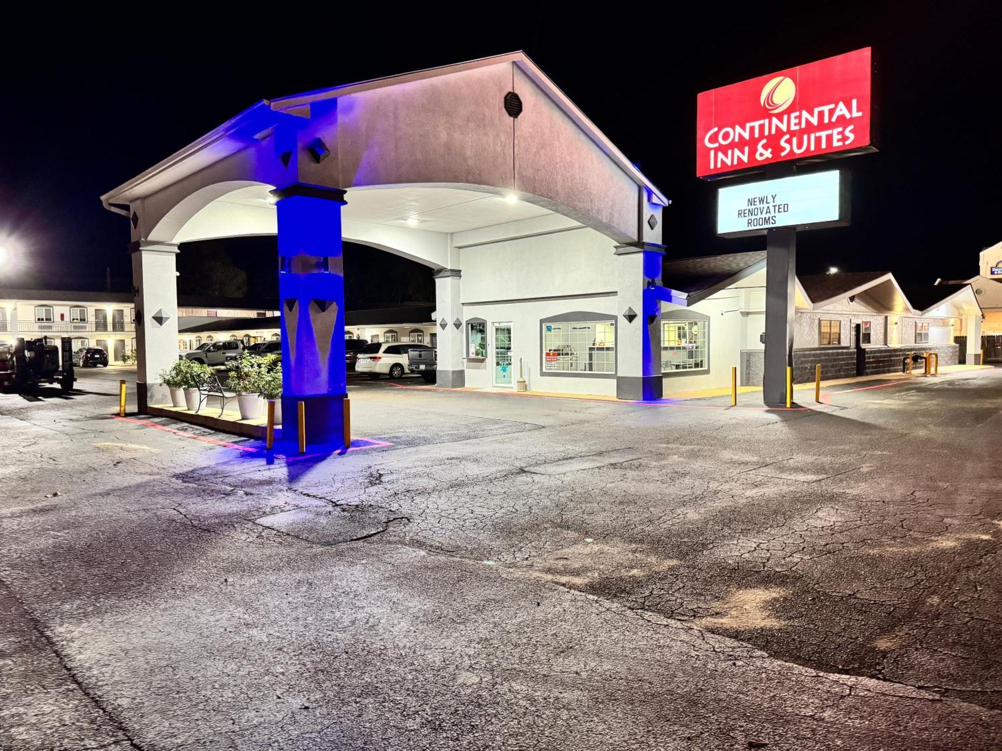 Continental Inn And Suites Nacogdoches Tx Sfa University Downtown Dış mekan fotoğraf