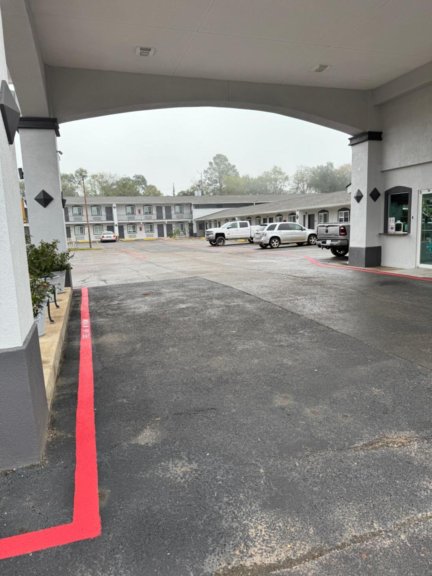 Continental Inn And Suites Nacogdoches Tx Sfa University Downtown Dış mekan fotoğraf