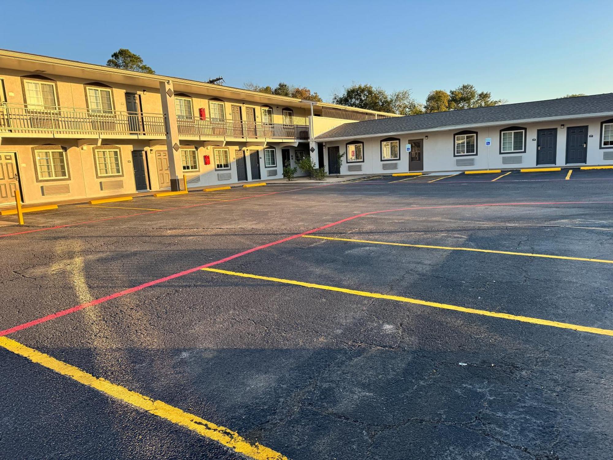 Continental Inn And Suites Nacogdoches Tx Sfa University Downtown Dış mekan fotoğraf