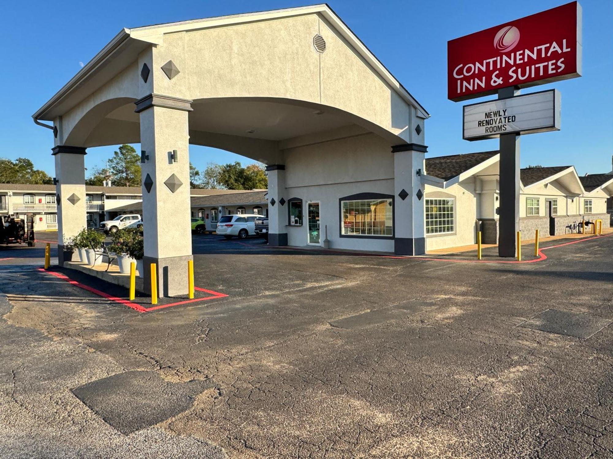 Continental Inn And Suites Nacogdoches Tx Sfa University Downtown Dış mekan fotoğraf