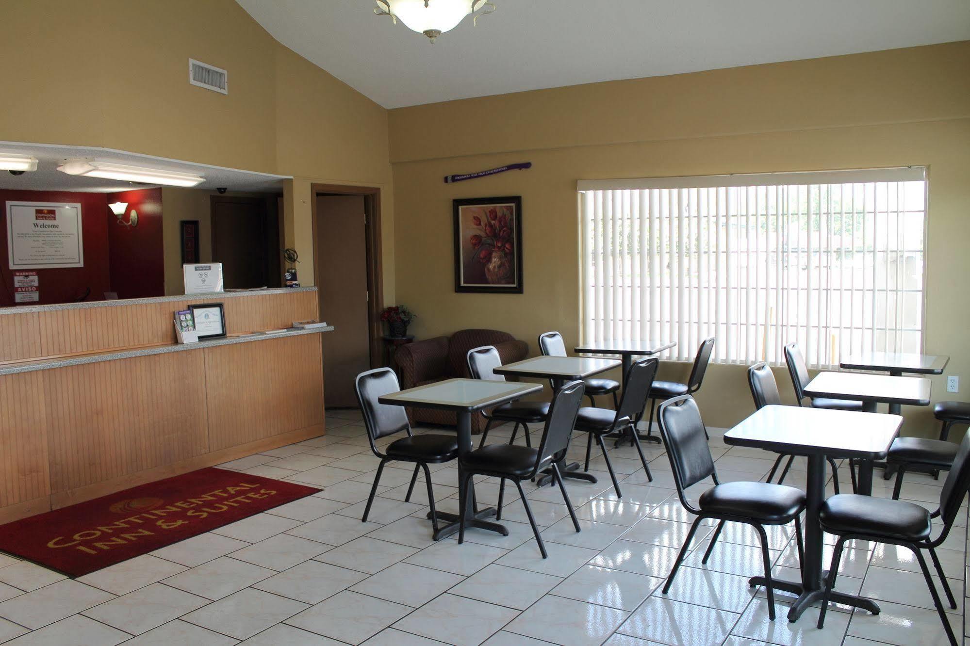 Continental Inn And Suites Nacogdoches Tx Sfa University Downtown Dış mekan fotoğraf
